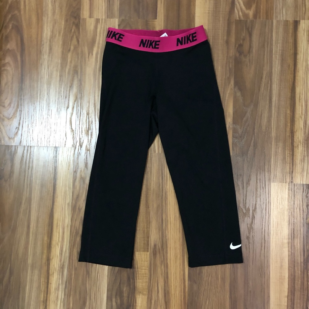 Nike capri leggings
